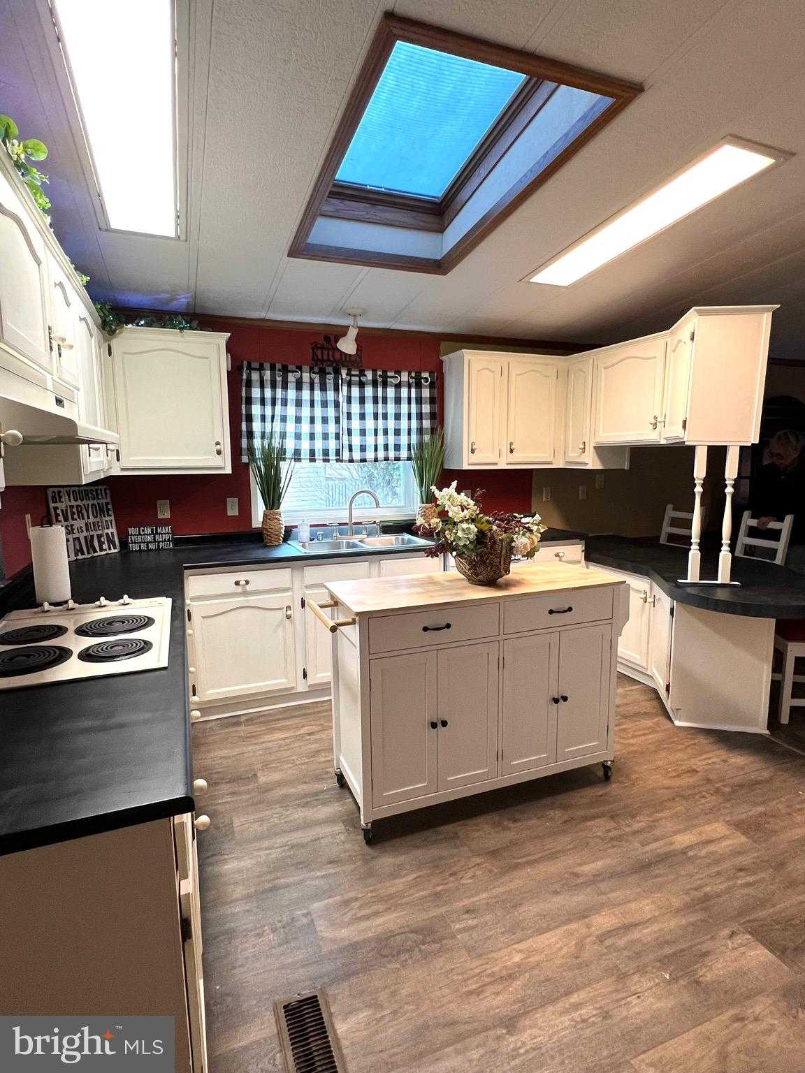 764 Aspen Cir photo 20