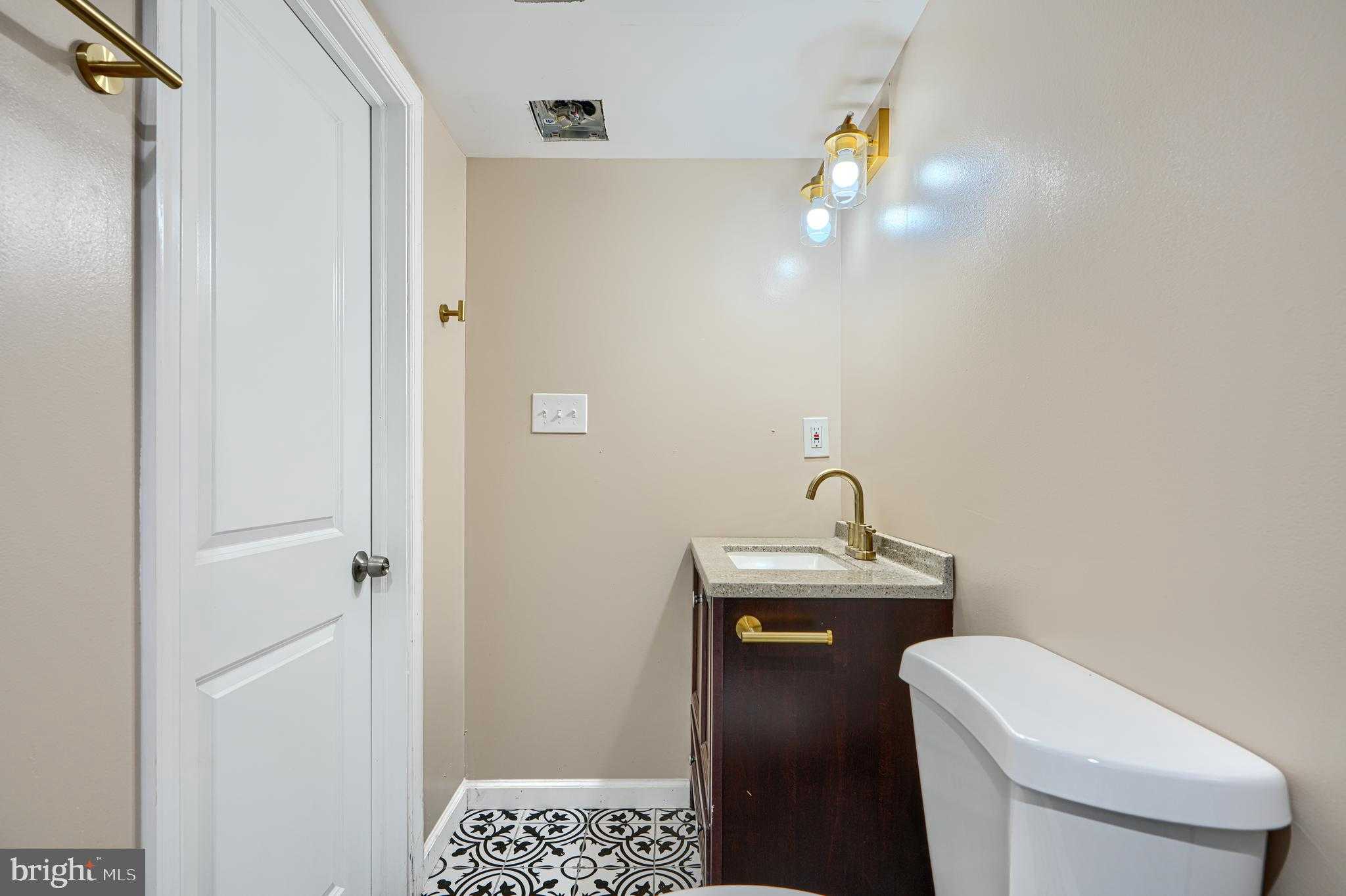 1029 N Bentalou St photo 44