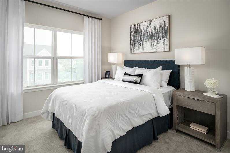 66 Railroad Ave photo 14