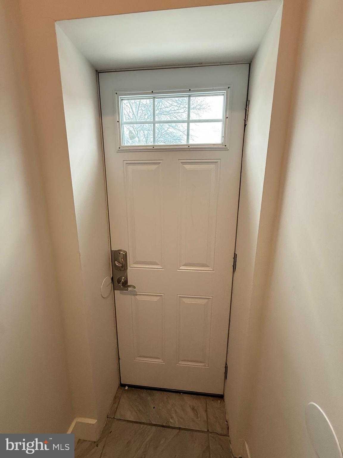 2630 Ridge Ave photo 3