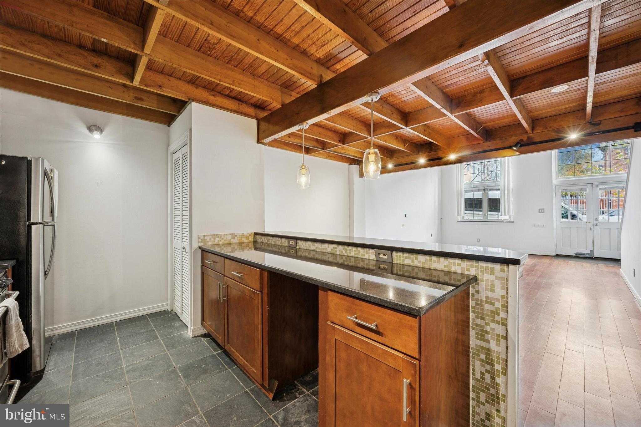 844 N 29th St Apt 106 photo 20