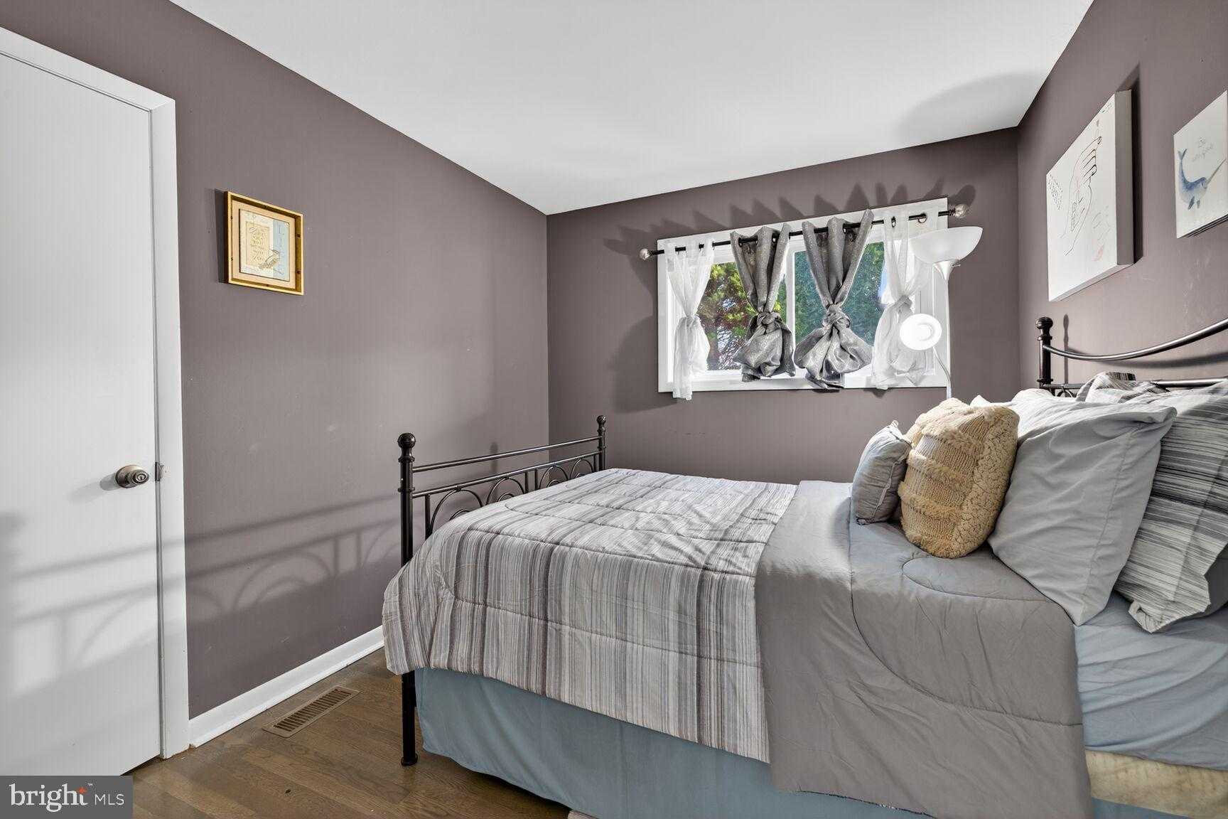 8418 Mapleville Rd photo 16