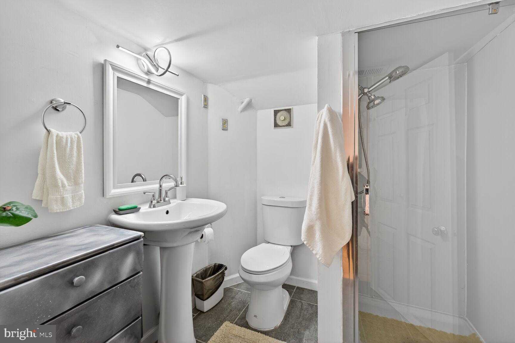 8418 Mapleville Rd photo 20