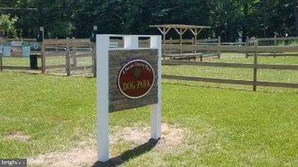 8066 Red Squirrel Dr photo 21