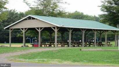 8066 Red Squirrel Dr photo 23