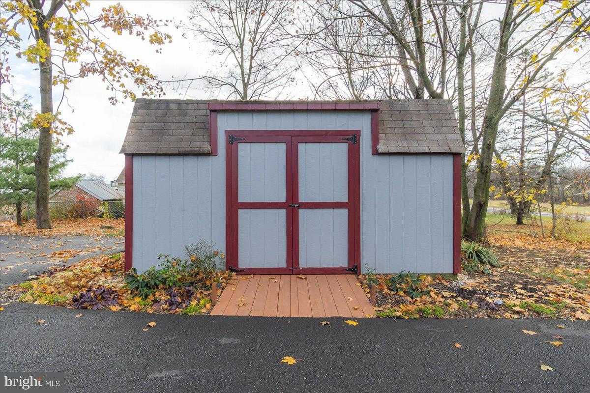 11701 Walnut Point Rd photo 38