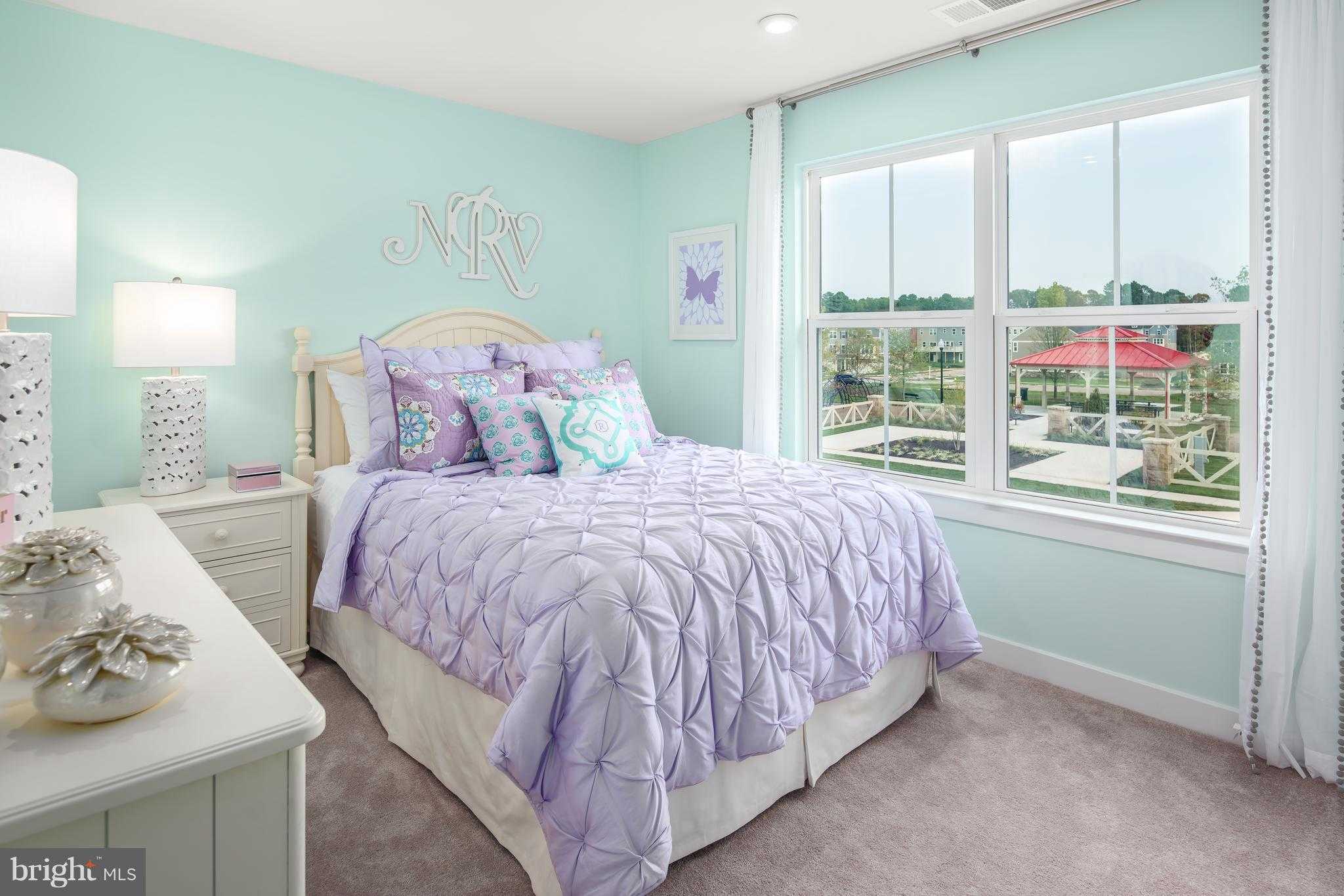 400 Spring Ln photo 17