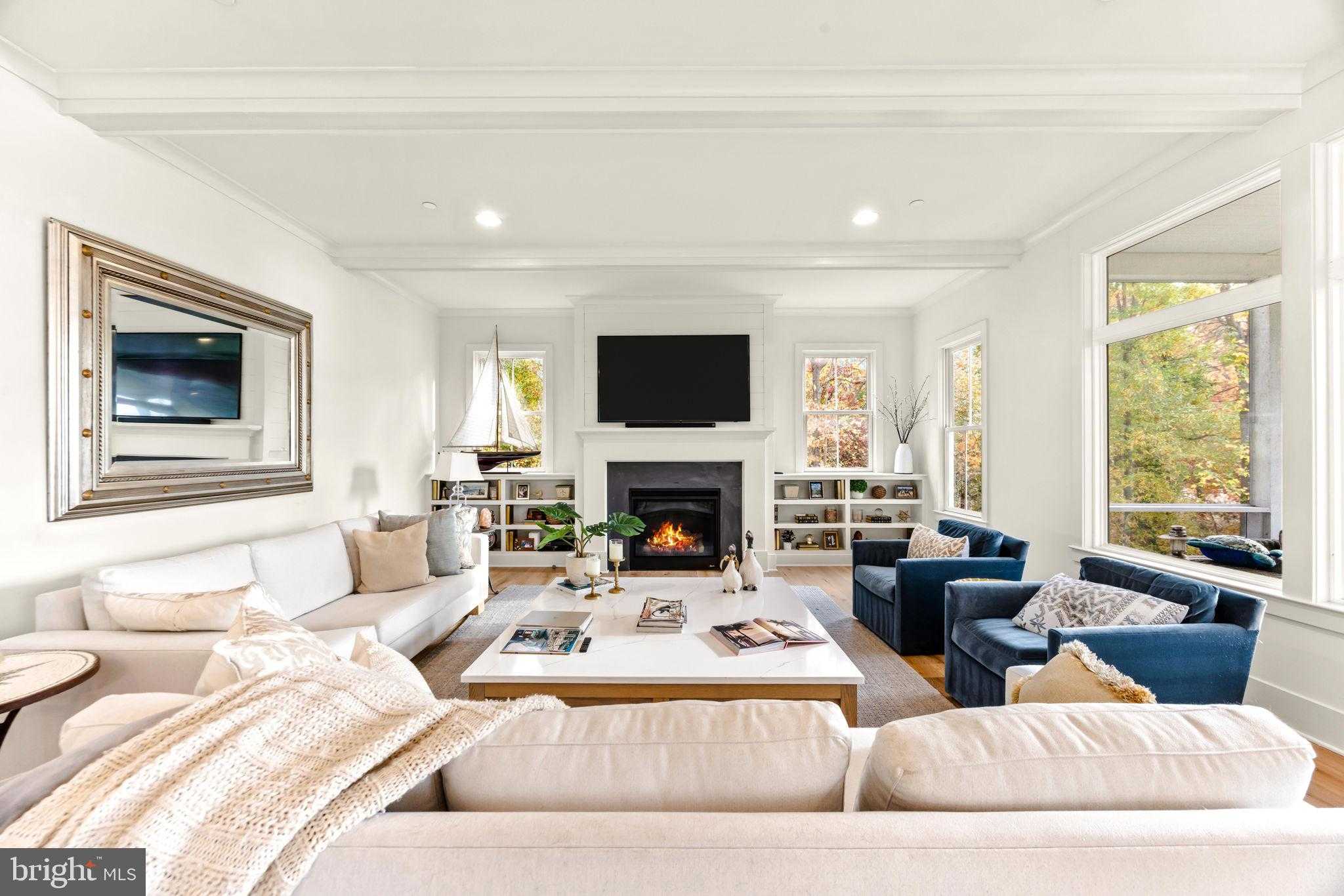 90 E Lake Dr photo 26