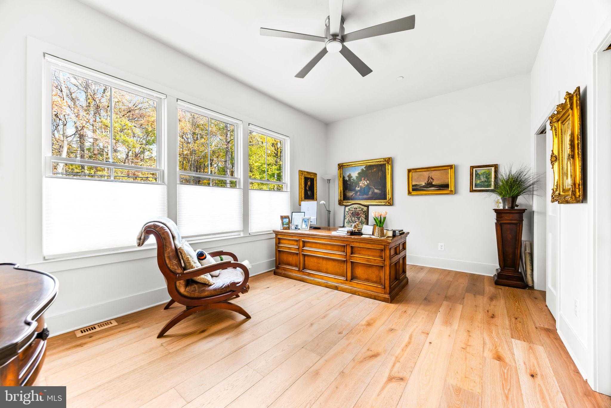 90 E Lake Dr photo 31