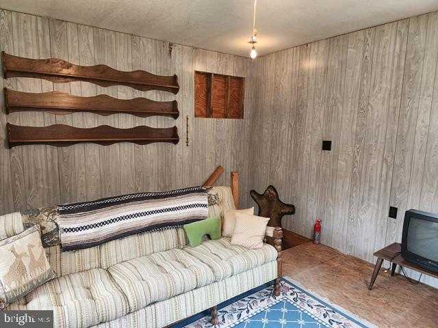 221 Bobbys Run Rd photo 40