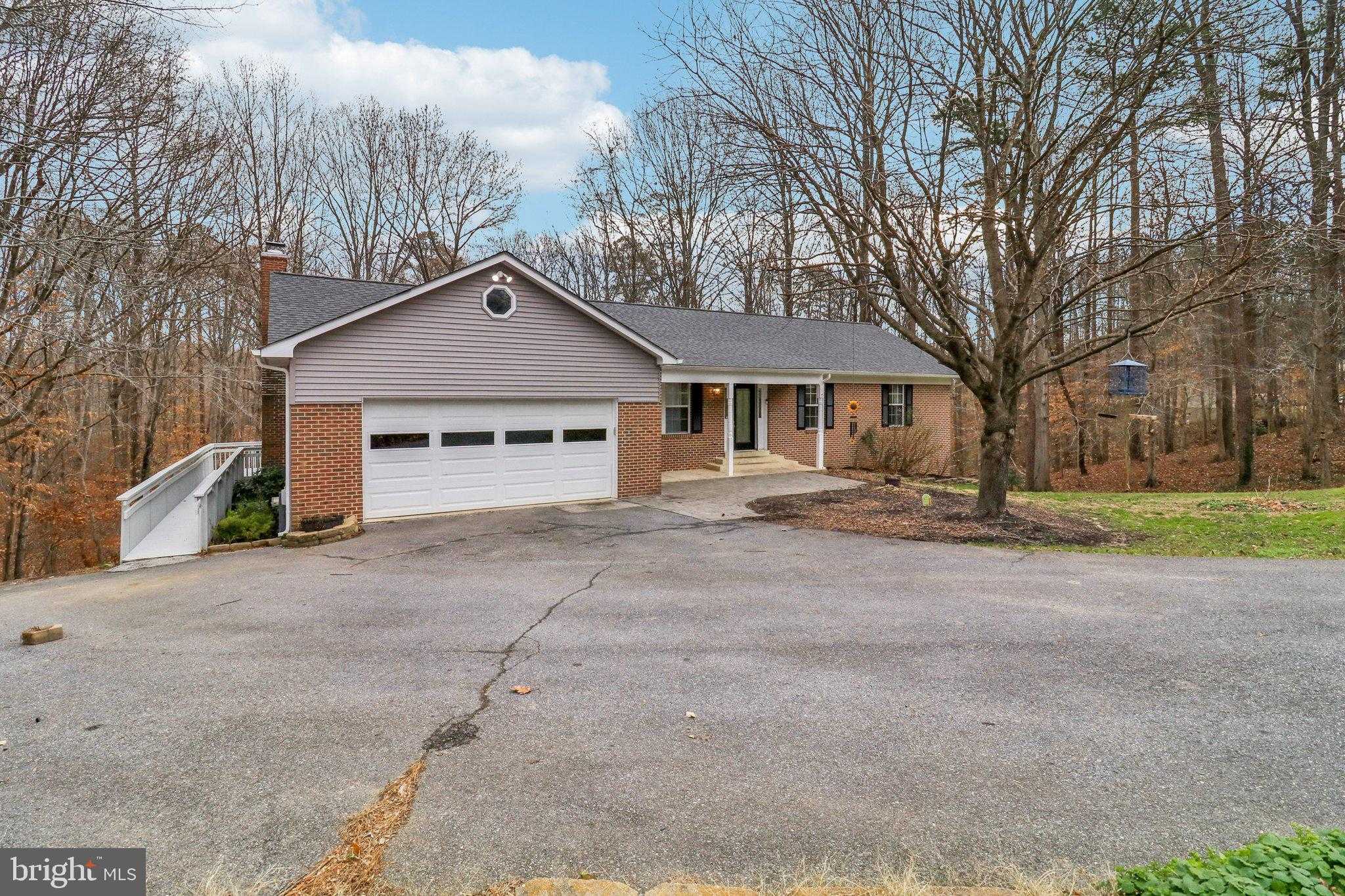 3545 Christiana CT photo 4