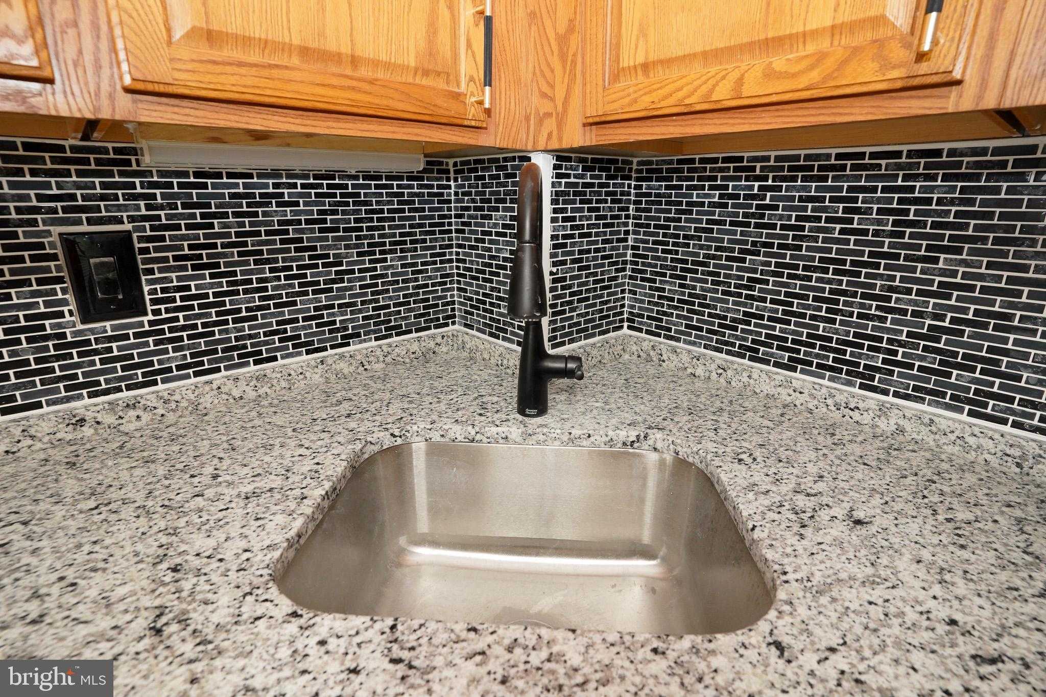 3737 Clarks Ln Unit 405 photo 15