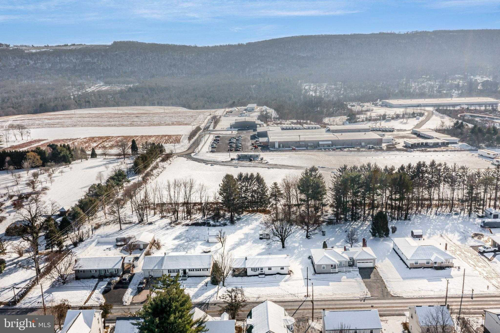 1011 E Main St photo 28