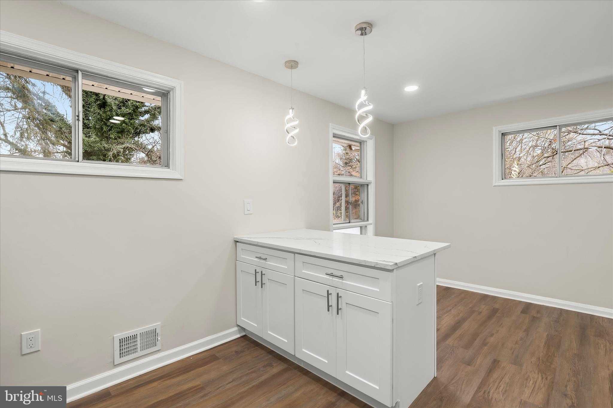 5608 Todd Ave photo 20