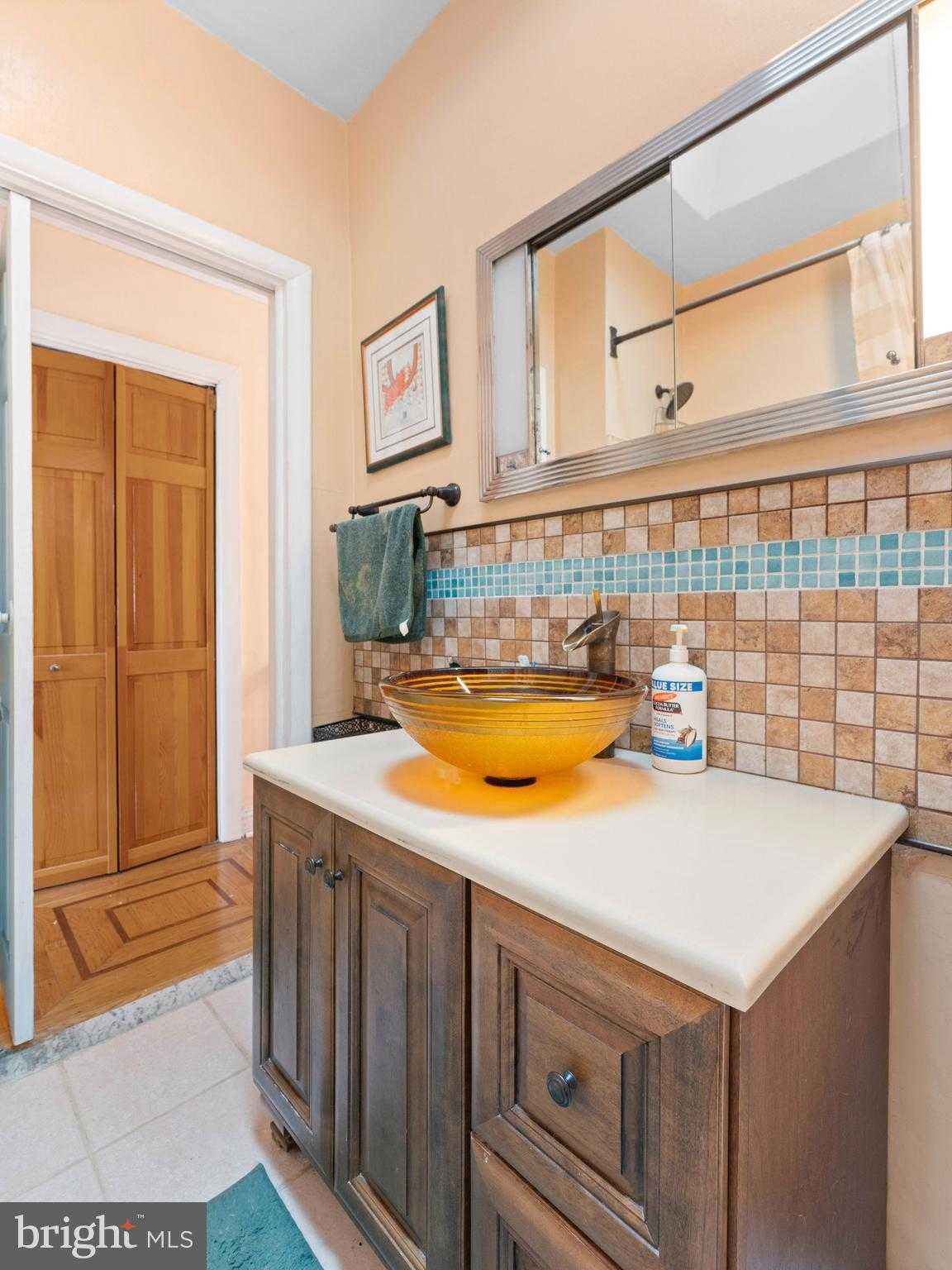 2833 S 12th St photo 14