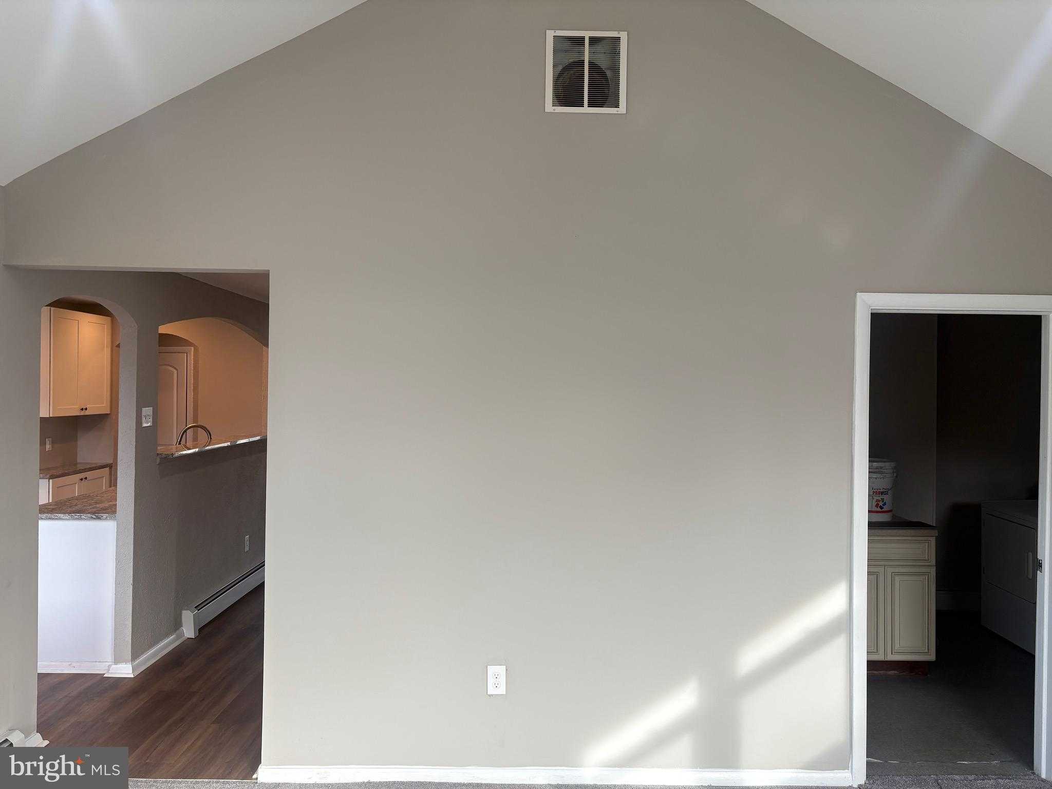 932 Rozel Ave photo 18