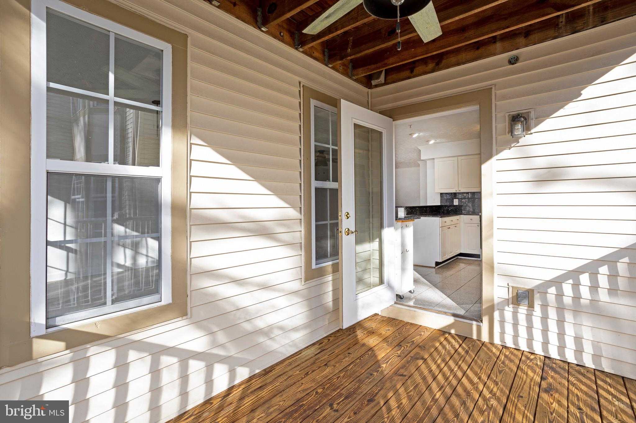 629 Admiral Dr Unit 206 photo 12