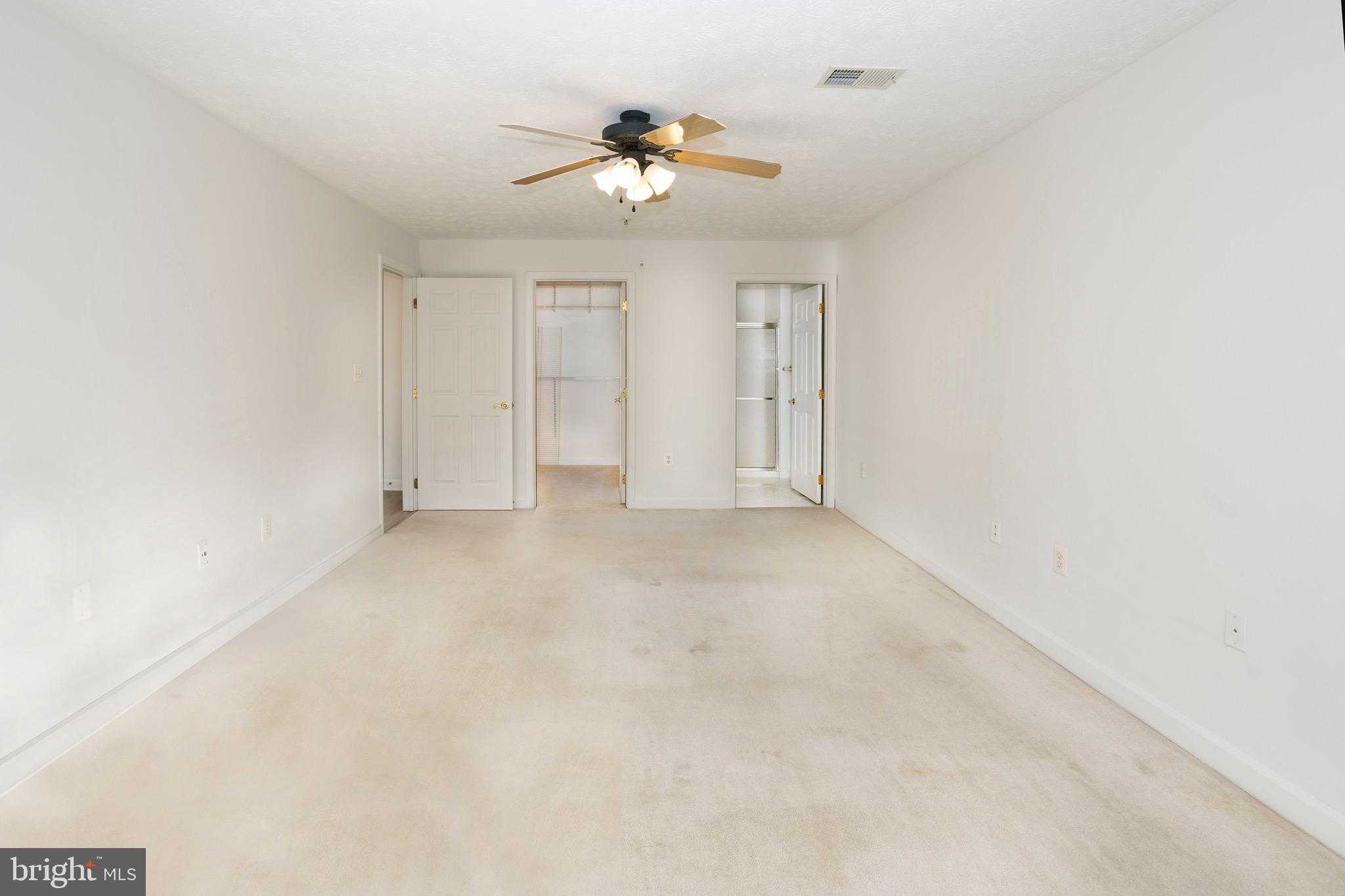 629 Admiral Dr Unit 206 photo 25