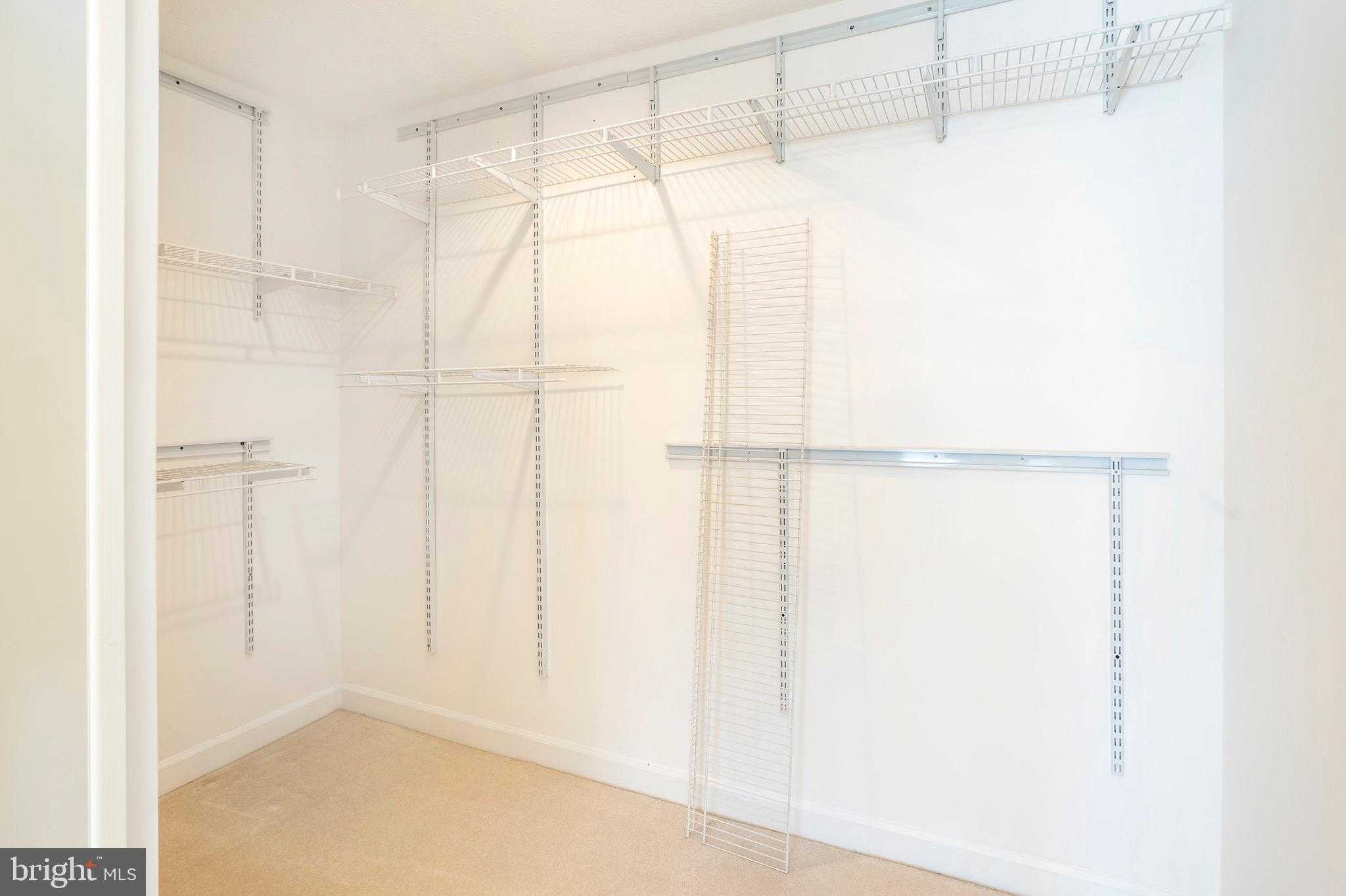 629 Admiral Dr Unit 206 photo 26