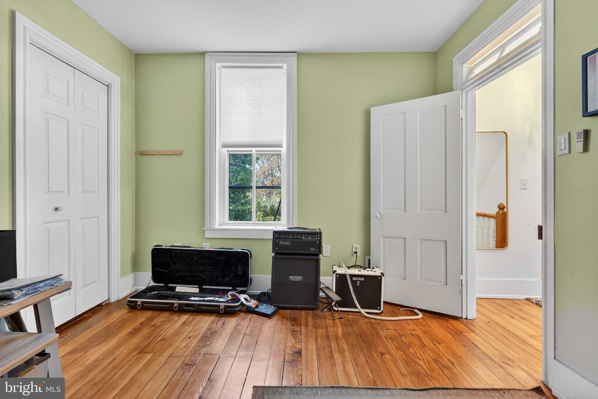 110 S Bedford St photo 24