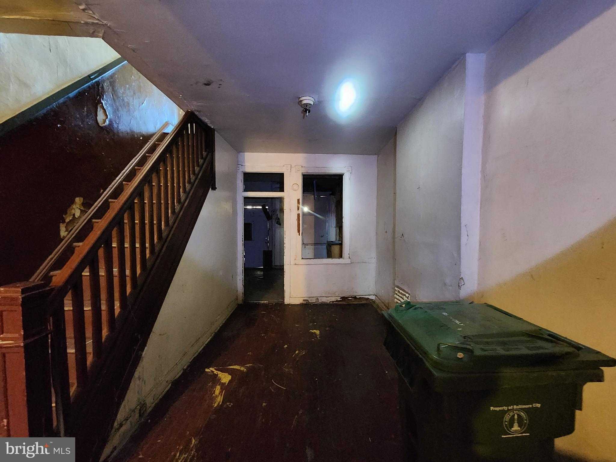 2552 Boyd St photo 5