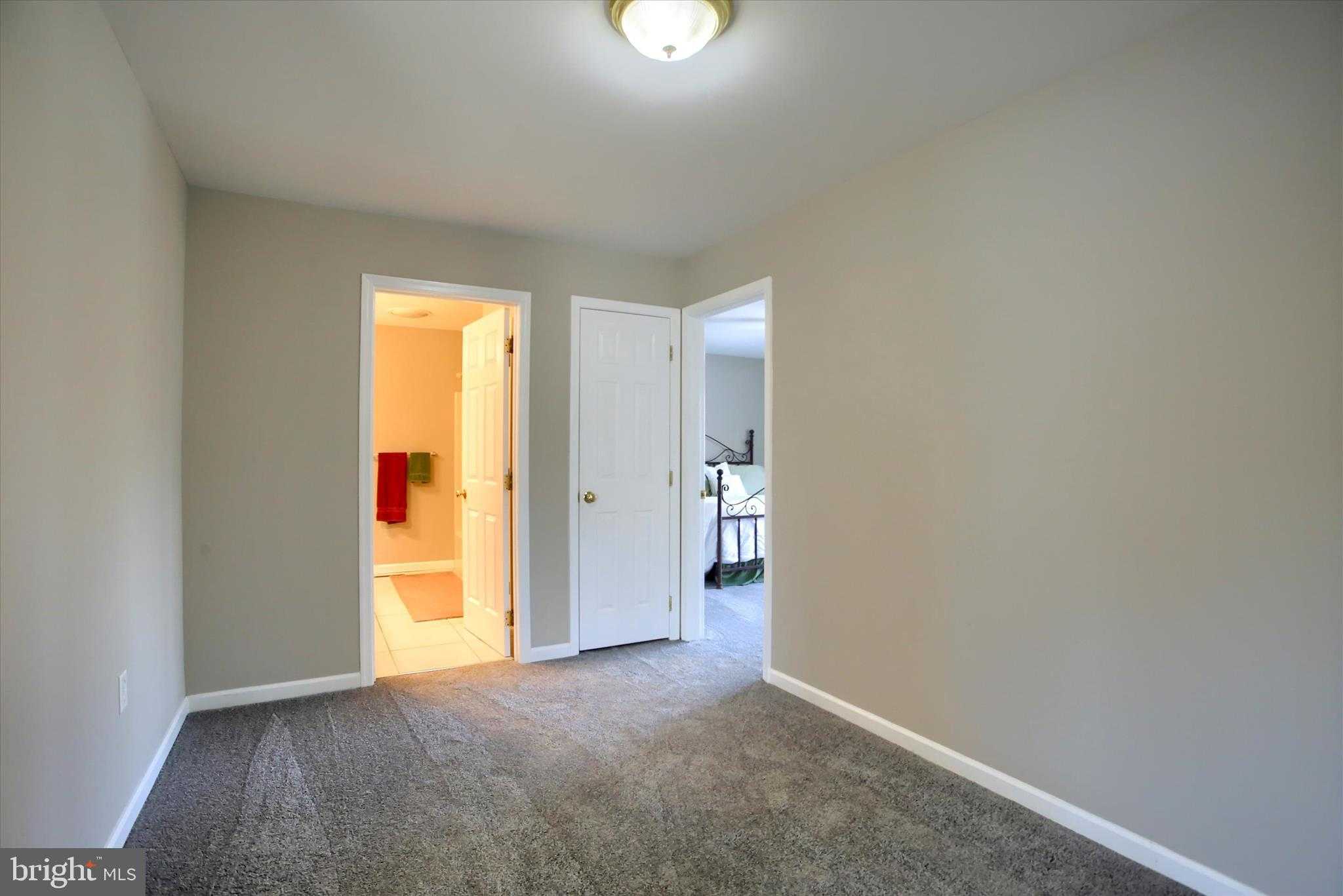 2101 Walnut St photo 17