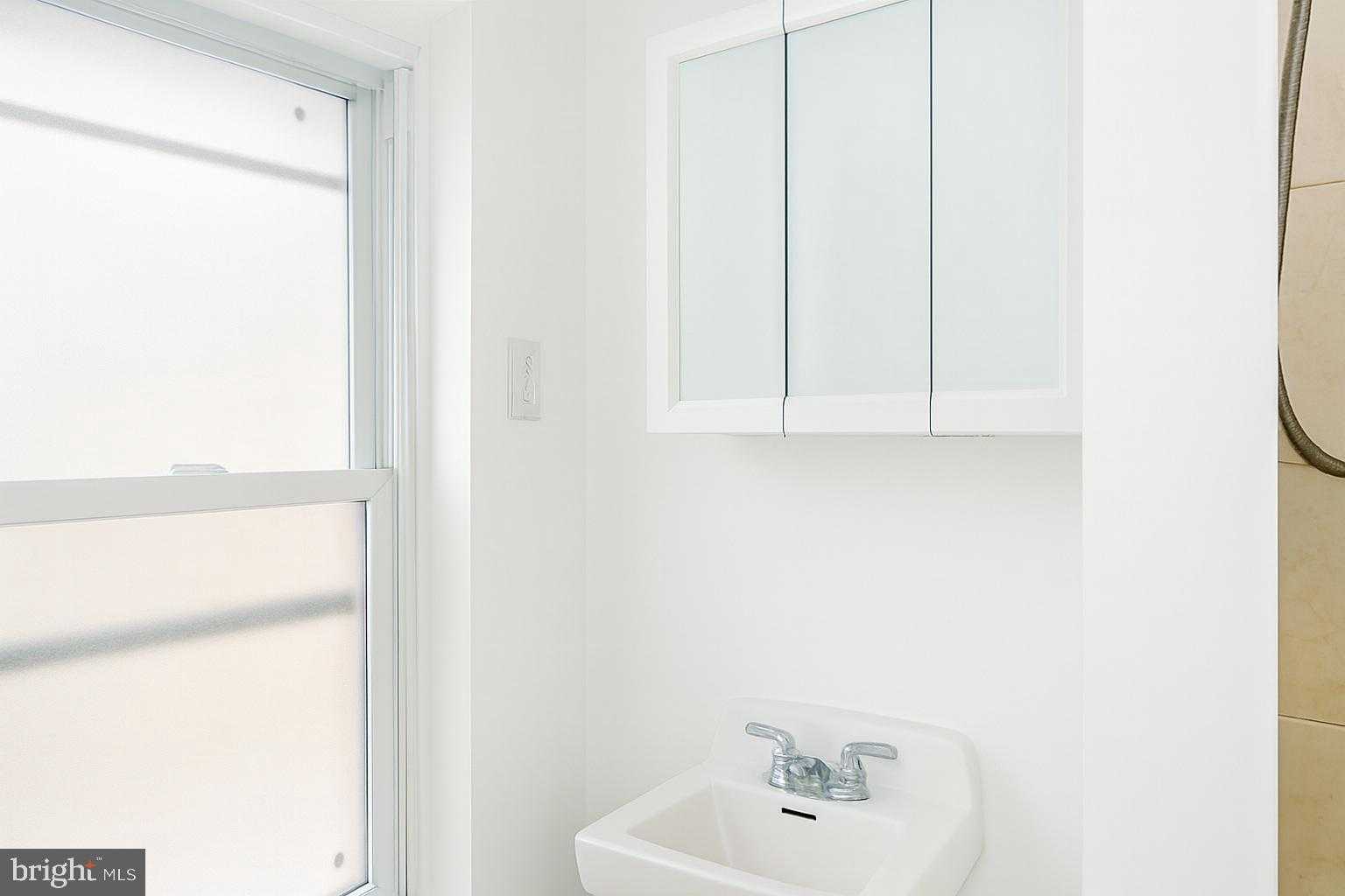 6774 Marsden St photo 19