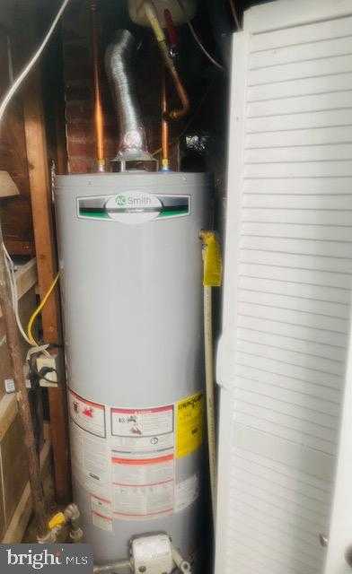 7020 Taylor Ter photo 32