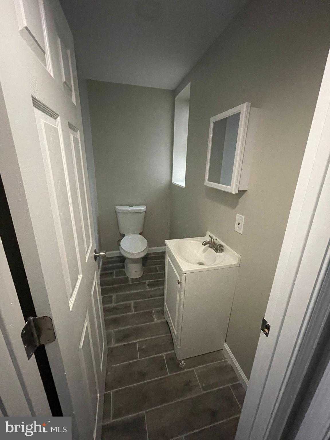 1405 W Pacific St photo 13