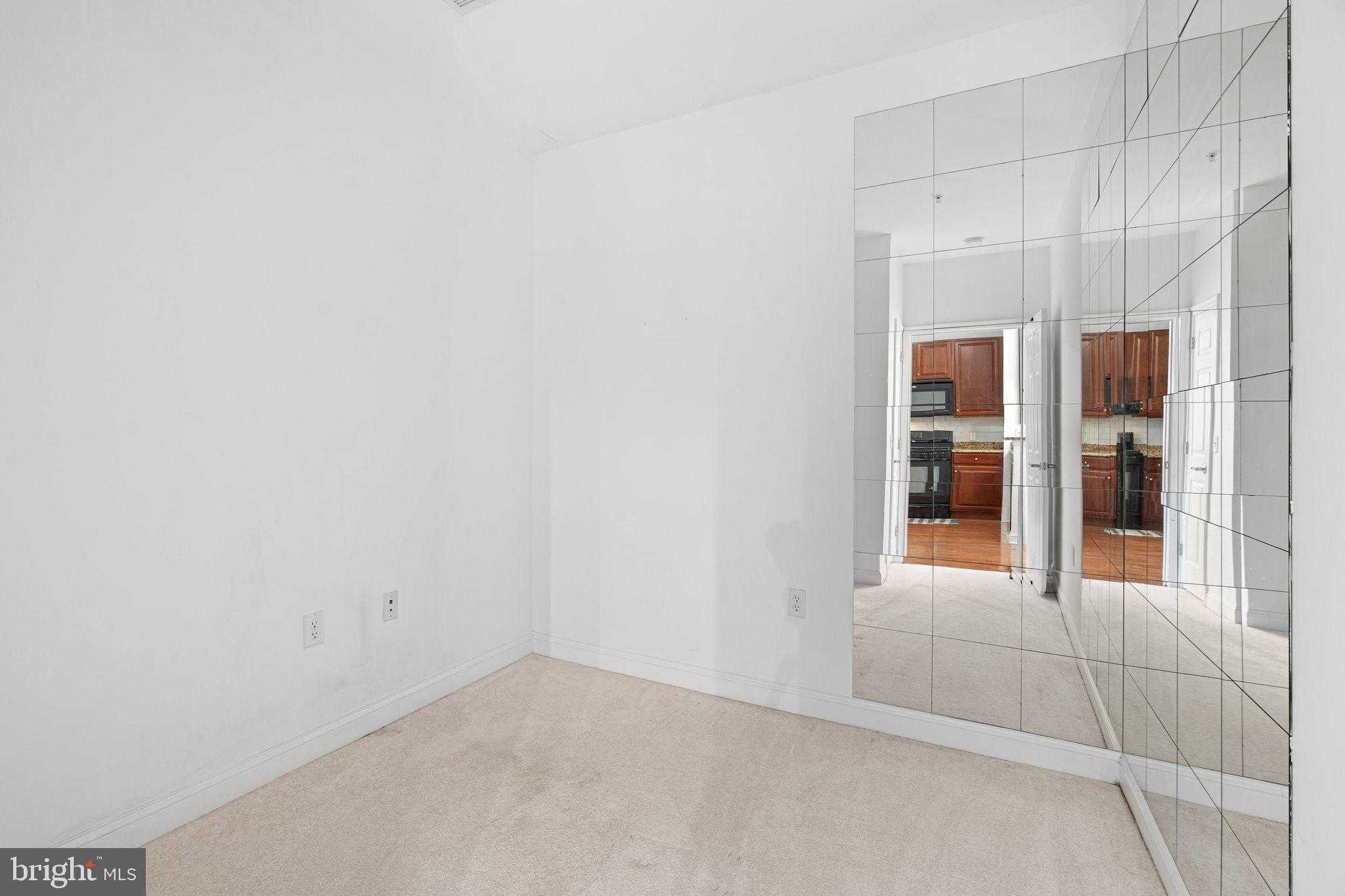 200 W Elm St Ste 1112 photo 18