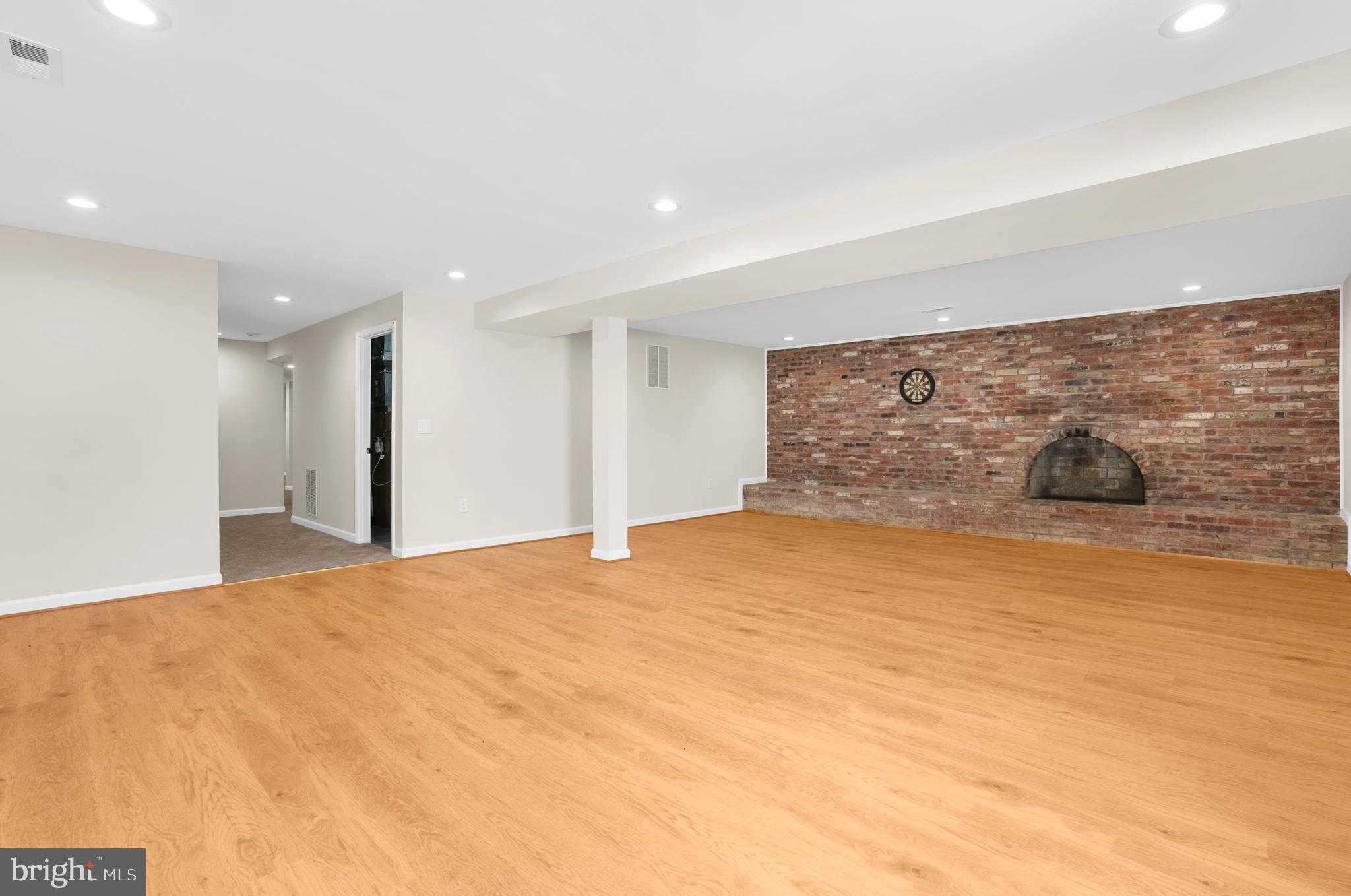 5485 Solomons Island Rd photo 21