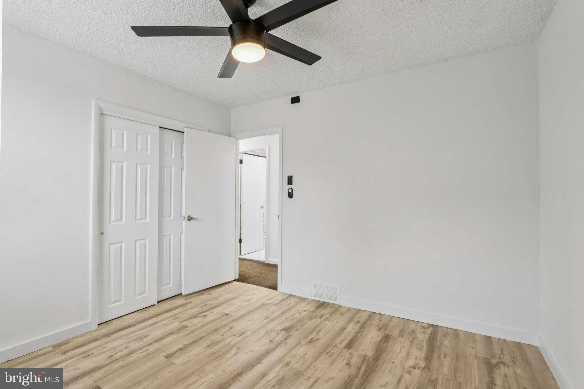 8855 Winchester Ave photo 17