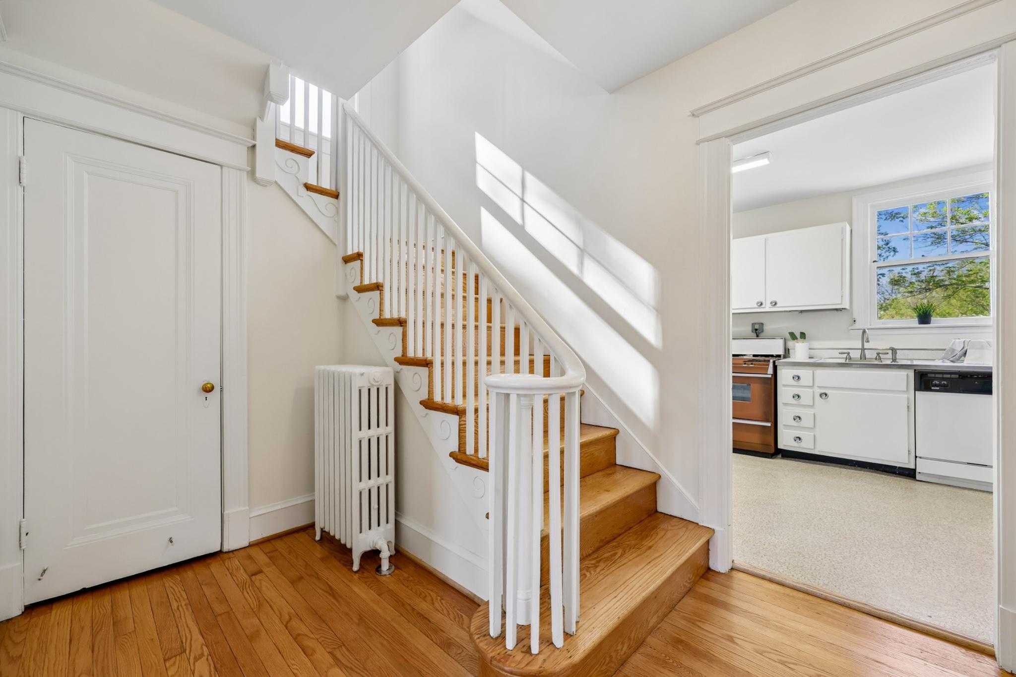 3807 Taylor St photo 9