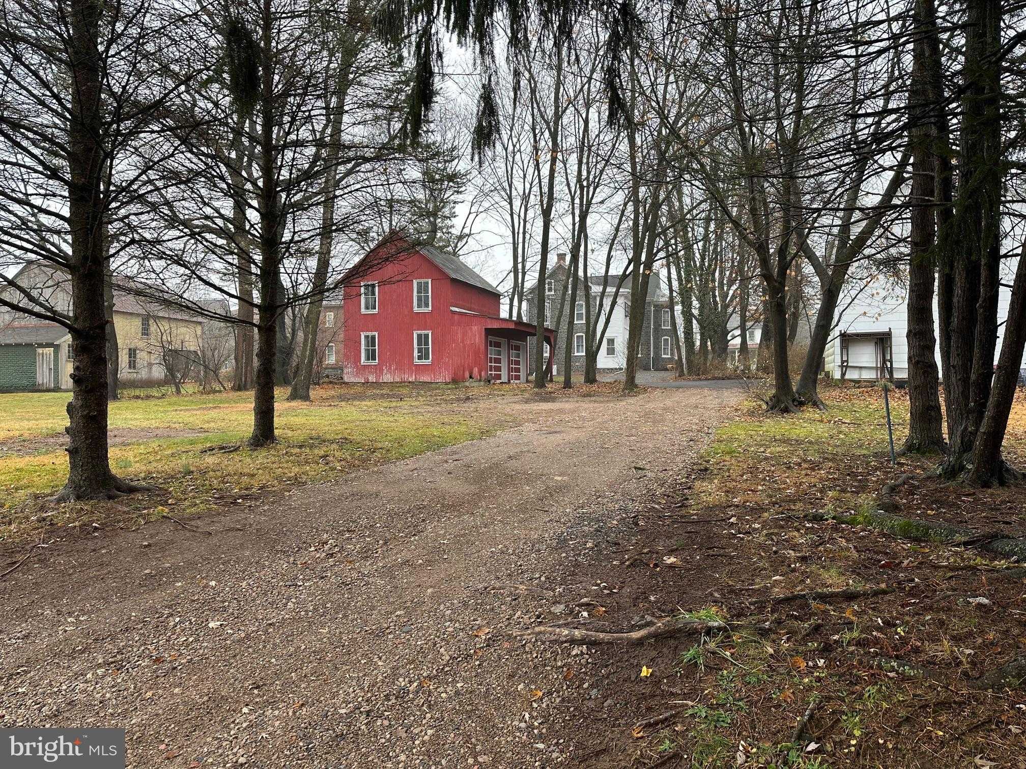 343 Main St photo 62