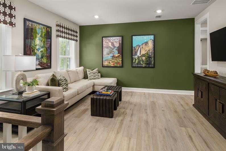 9417 Founders Ln photo 9