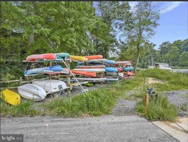 1465 Ridgeway photo 25