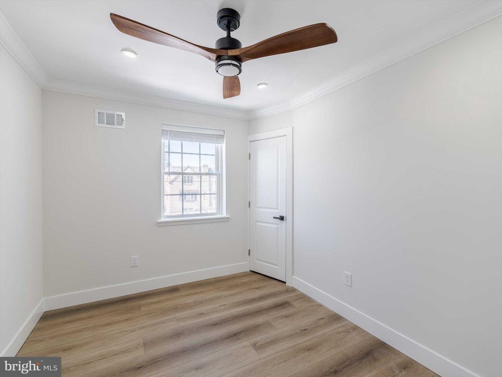 6343 Milton St photo 19