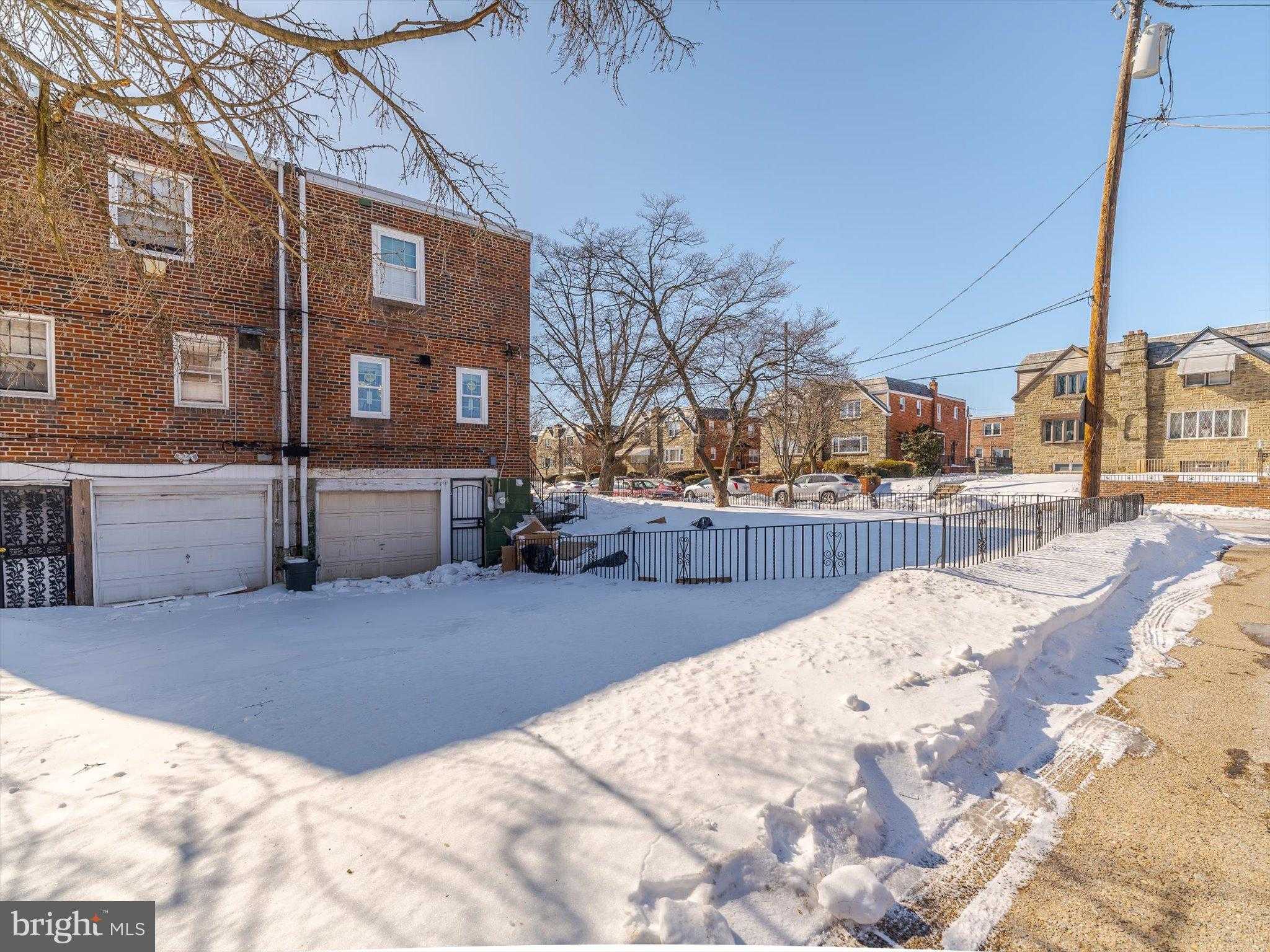 6343 Milton St photo 39