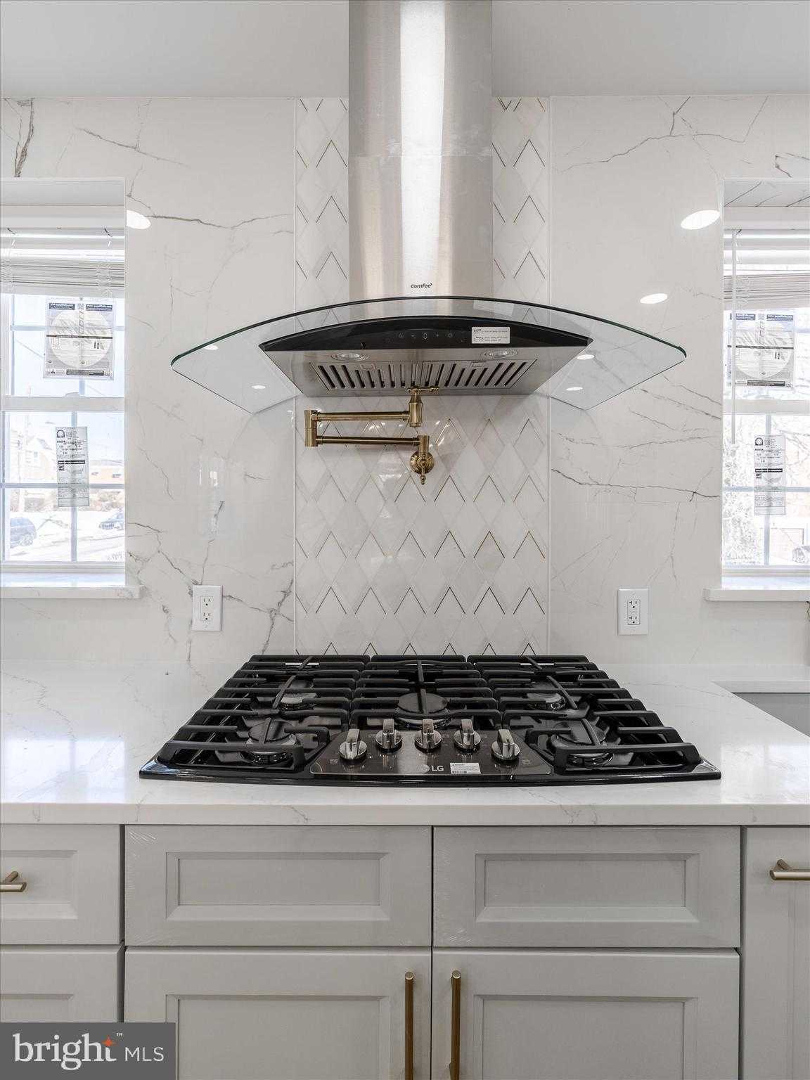 6343 Milton St photo 4