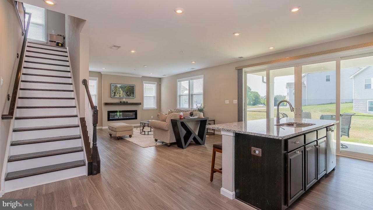 12610 Rosencrans Dr photo 4