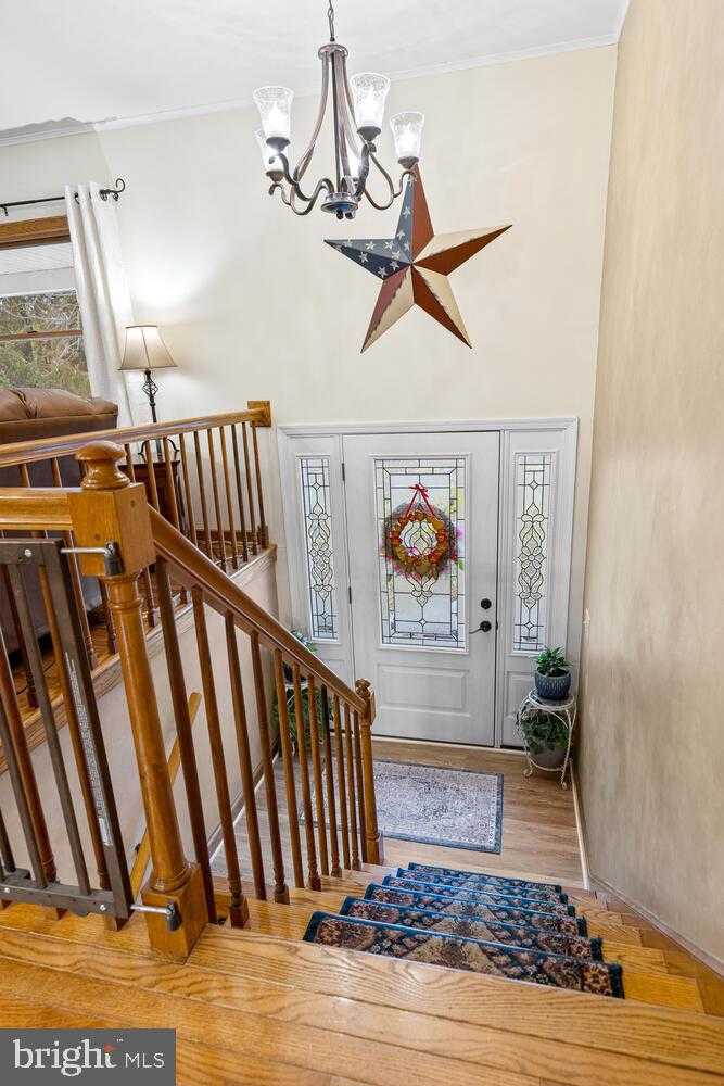 1573 Garrisonville Rd photo 3