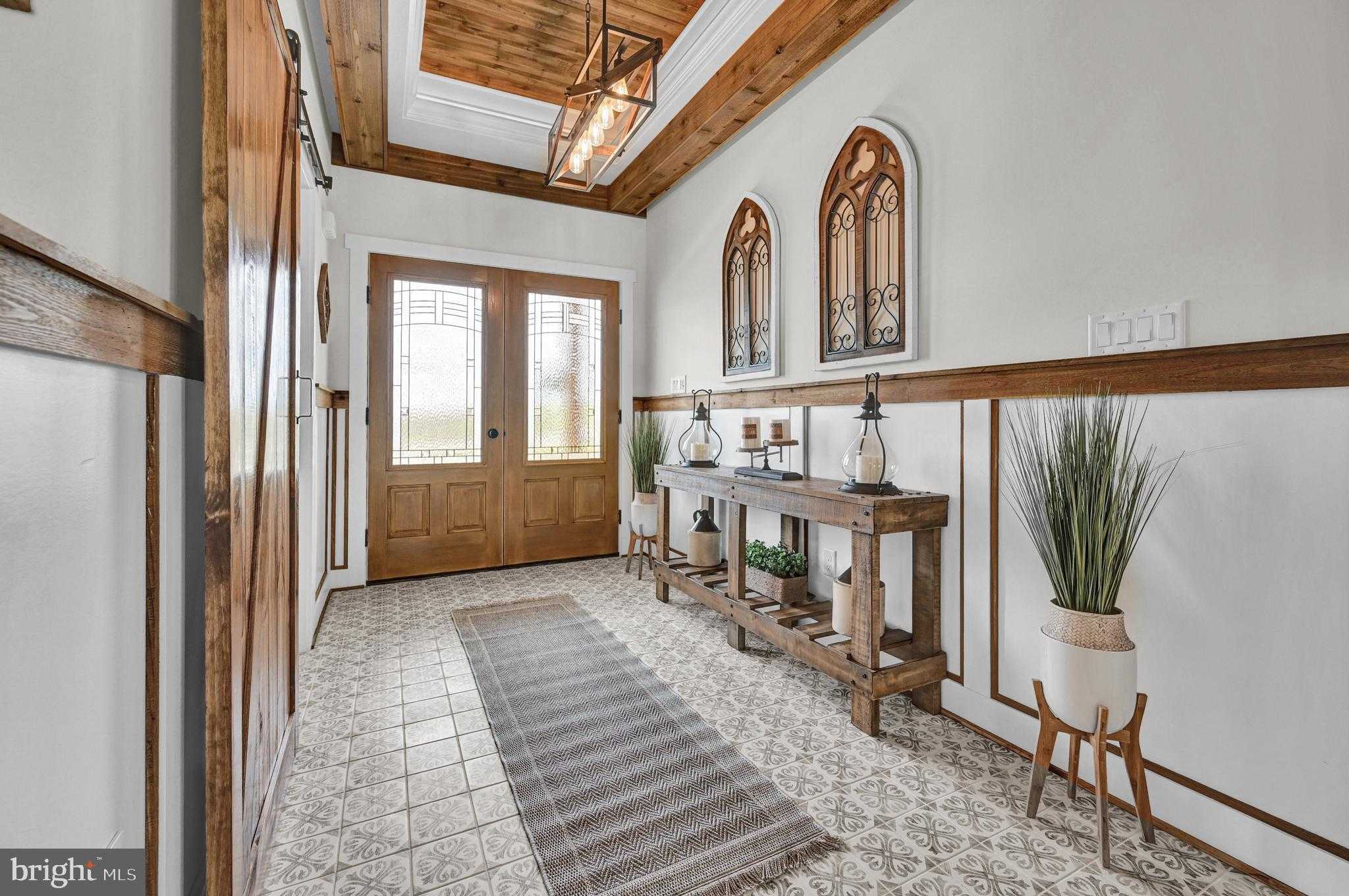 1185 Westminster Ave photo 2