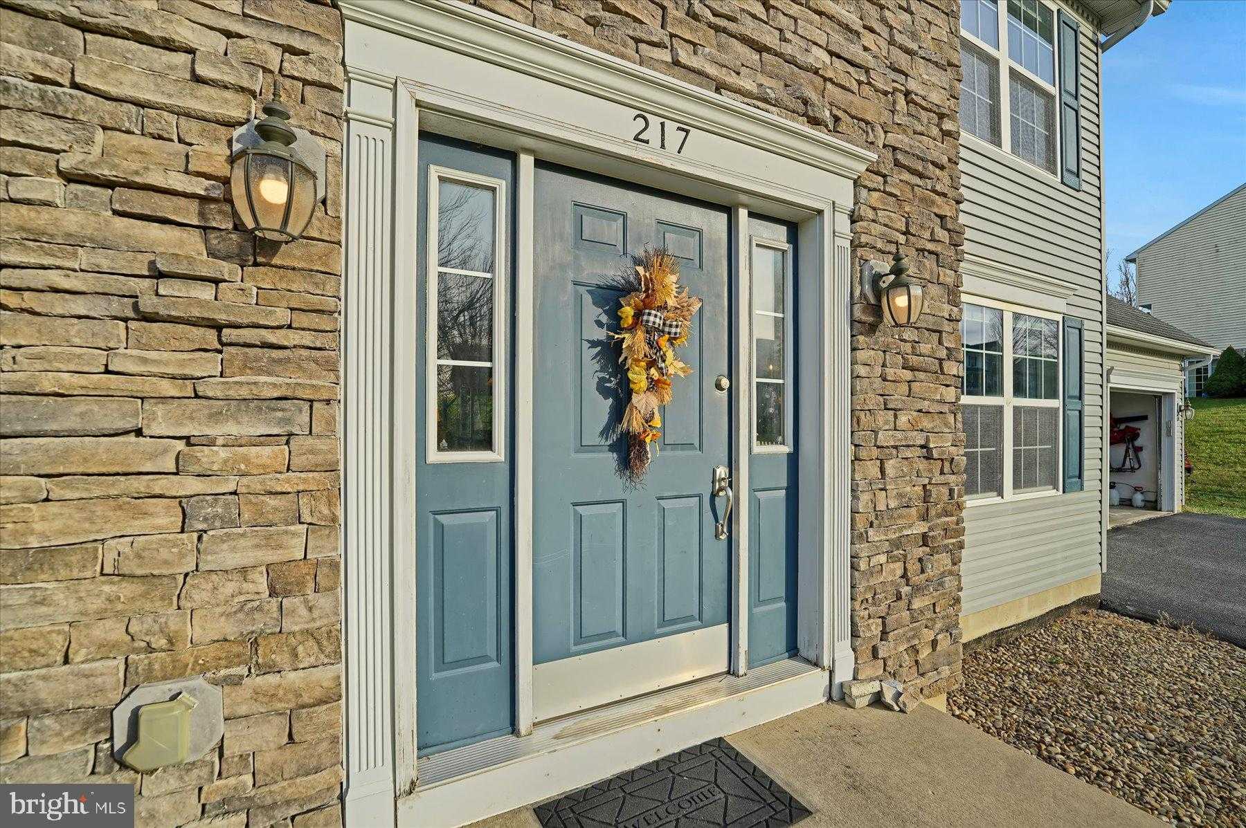 217 Washington Ave photo 2