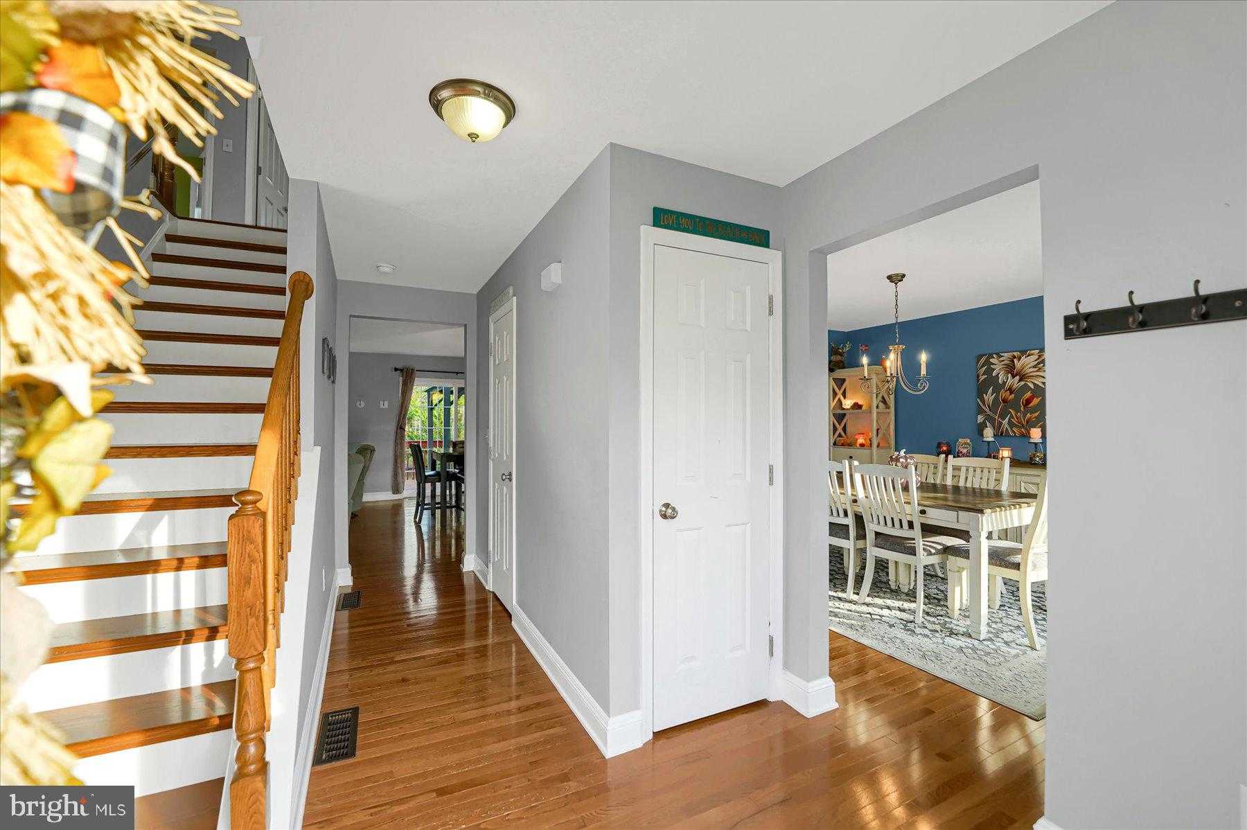 217 Washington Ave photo 3