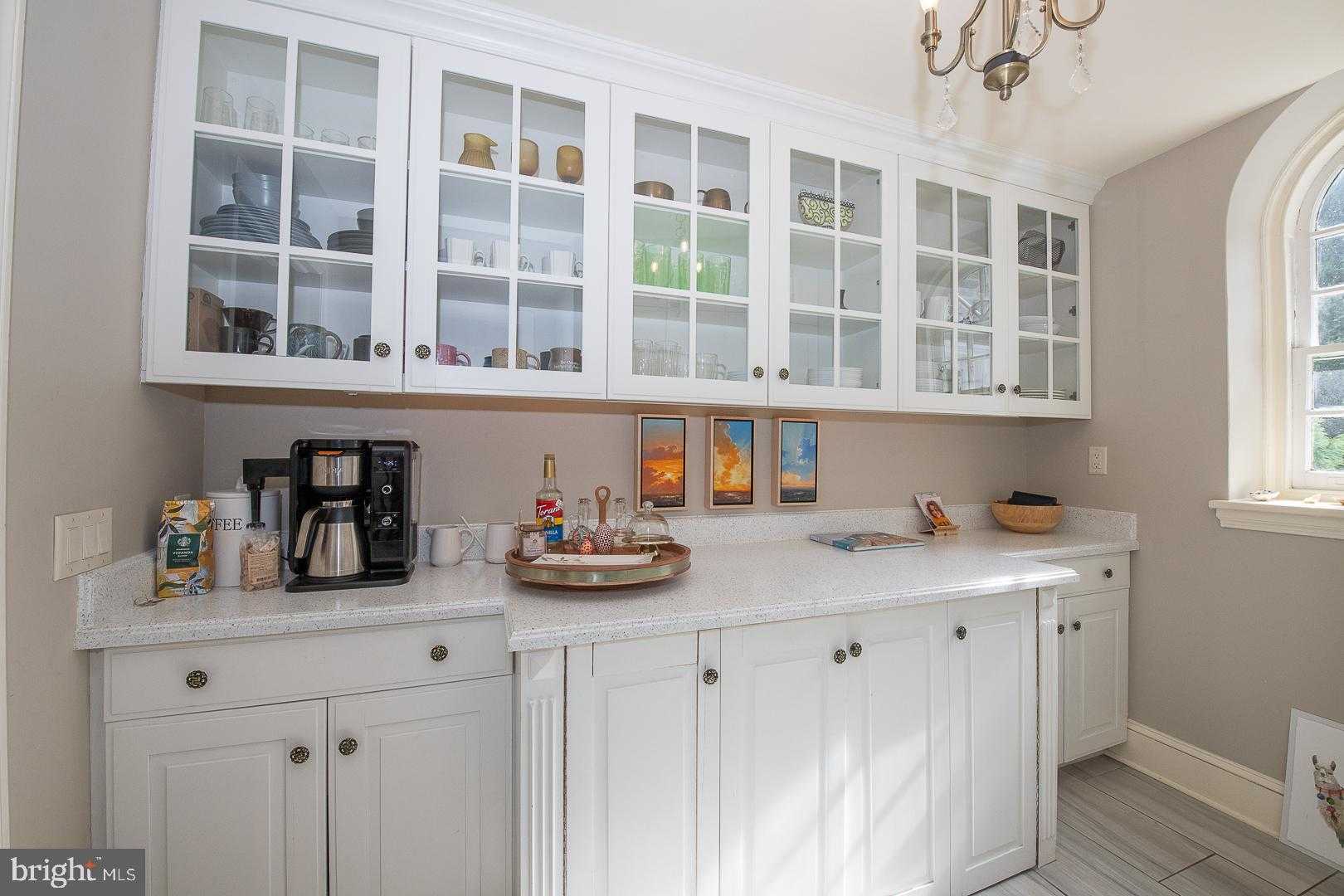 700 Hazelhurst Ave photo 13