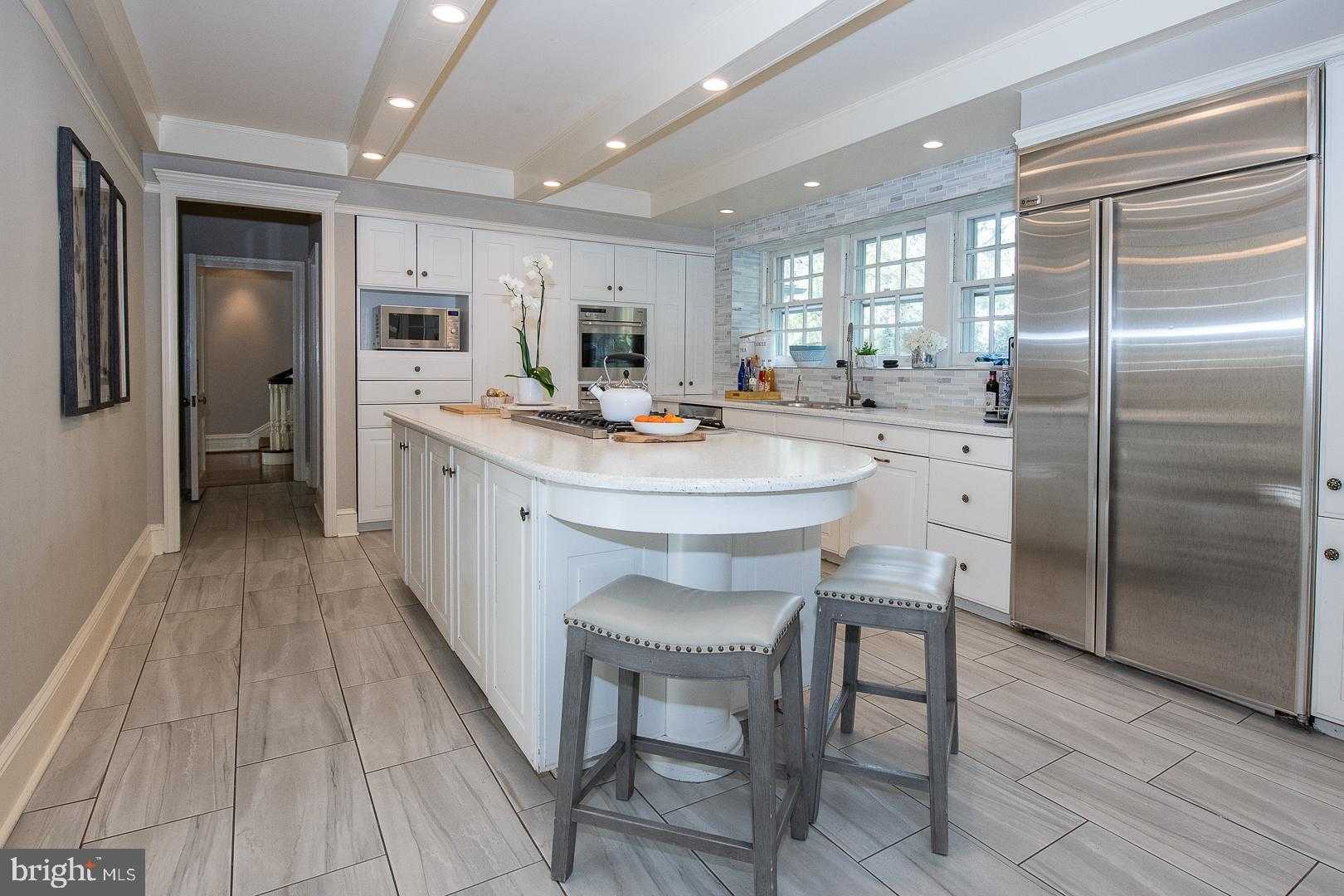 700 Hazelhurst Ave photo 14