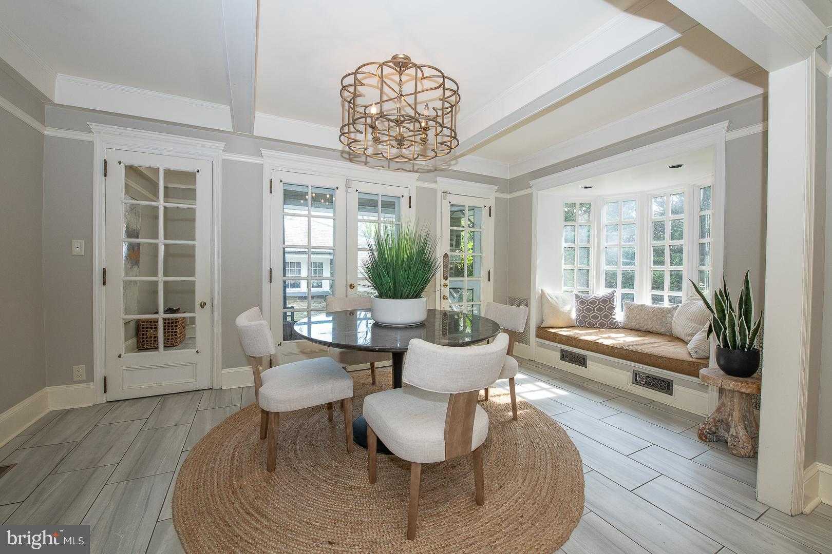 700 Hazelhurst Ave photo 17