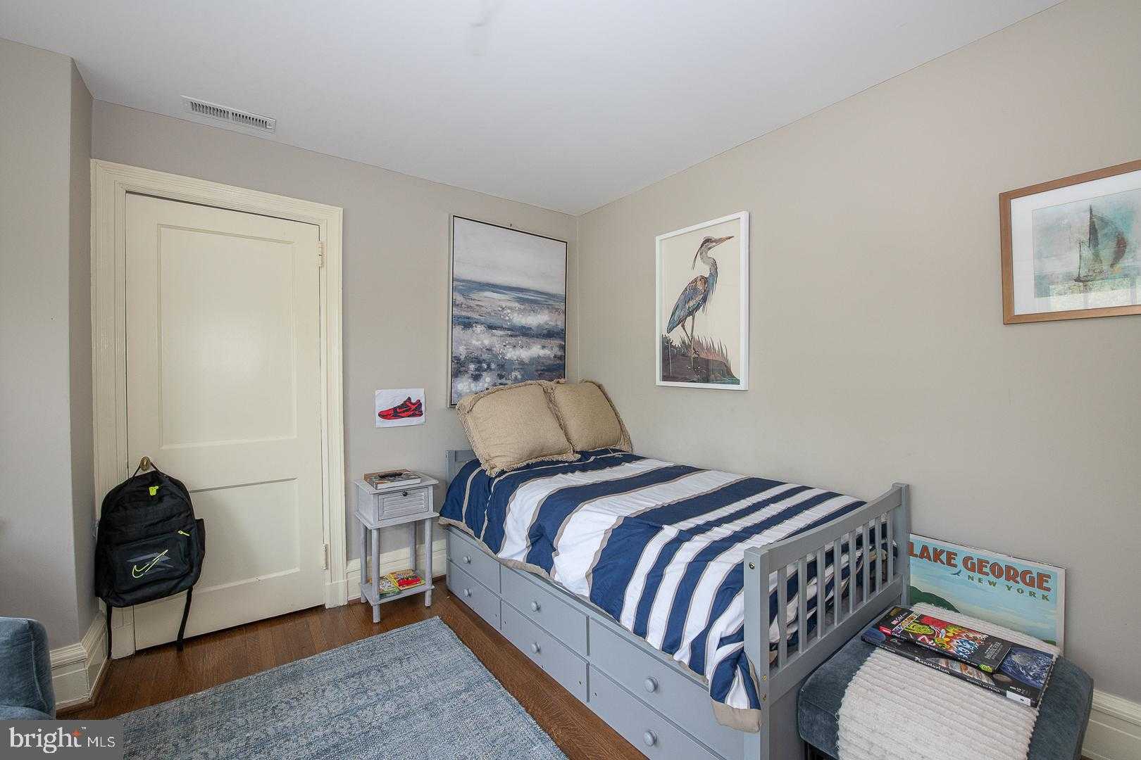 700 Hazelhurst Ave photo 32