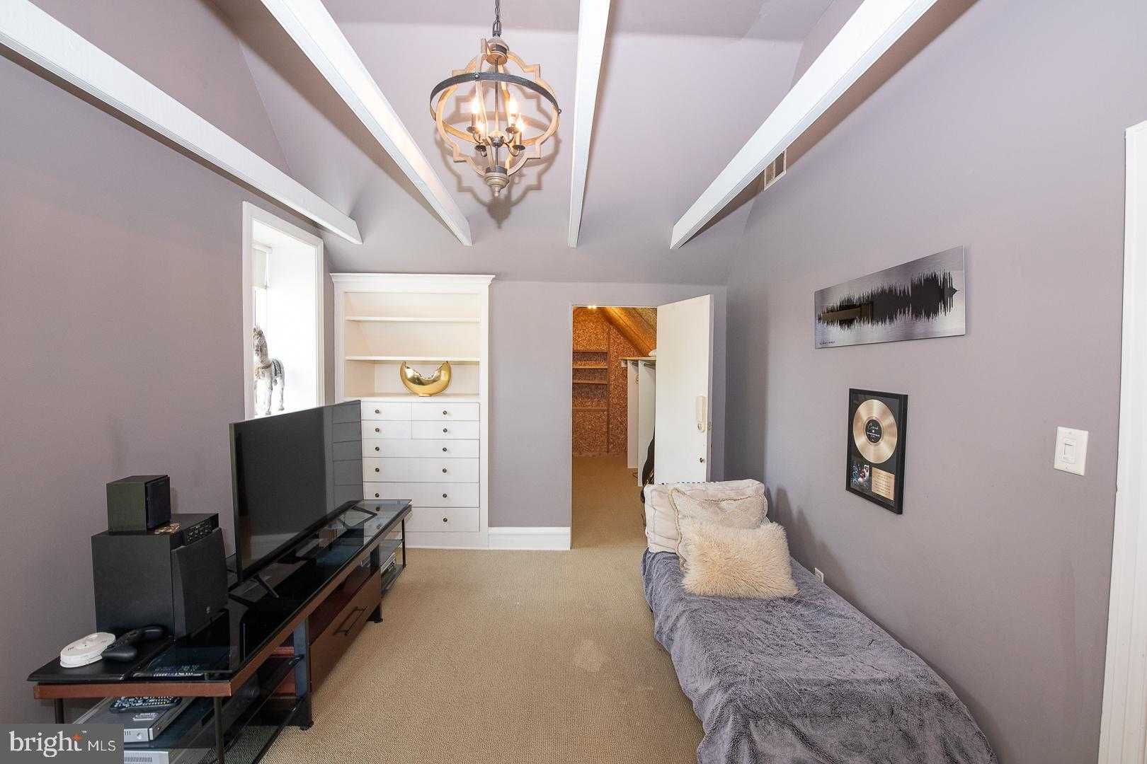 700 Hazelhurst Ave photo 34