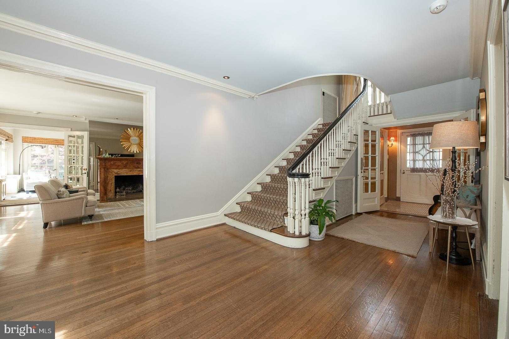 700 Hazelhurst Ave photo 6